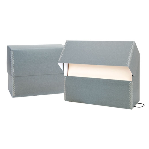 Flip-top storage box