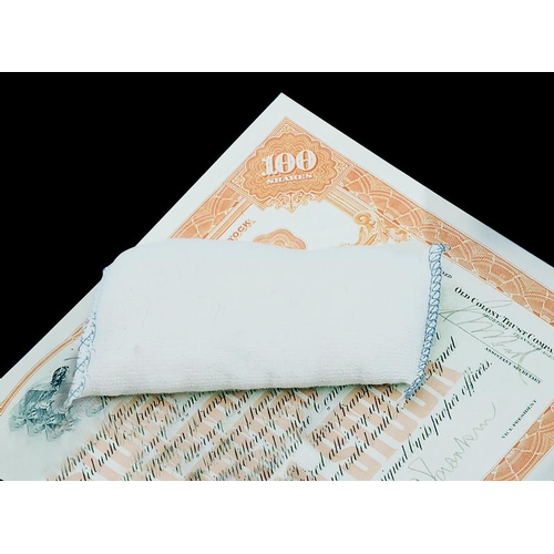 Dry cleaning pad