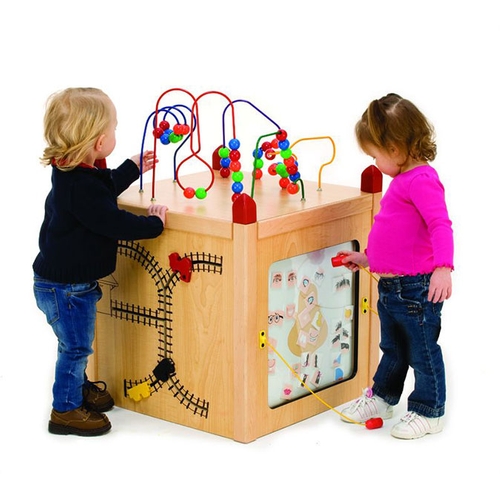 Cube de jeu visage amusant de Children's furniture Company®